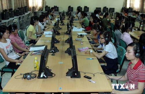 Vietnam rapidly progresses in English proficiency - ảnh 1